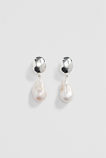 Molten Pearl Drop Earring