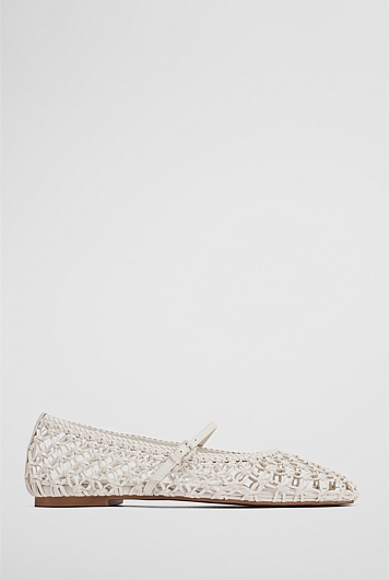 Nina Flat