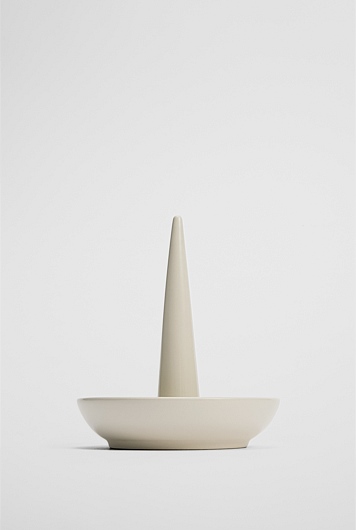 Lucinda Ring Stand