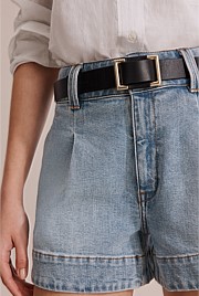 Square Detail Leather Belt