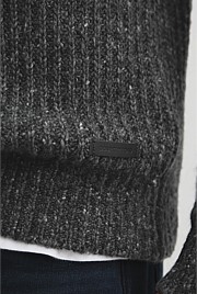 Merino Nep Crew Knit