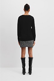 Merino Wool V-Neck Neck