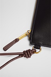 CR Essential Pouch