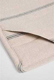 Bruny Pot Holder