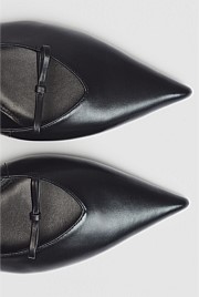 Charlotte Flat