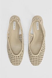 Nina Heel
