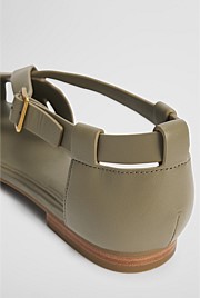 Mila Flat