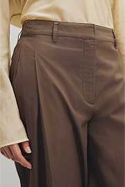 Tapered Barrel Pant