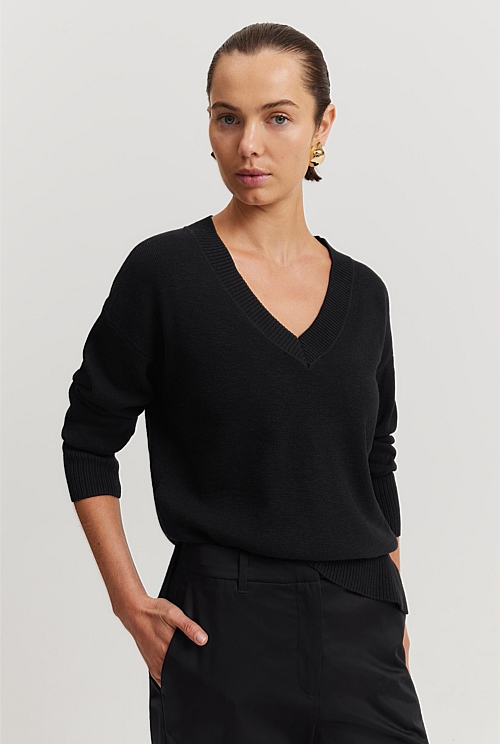 Organically Grown Cotton Linen V-Neck Knit