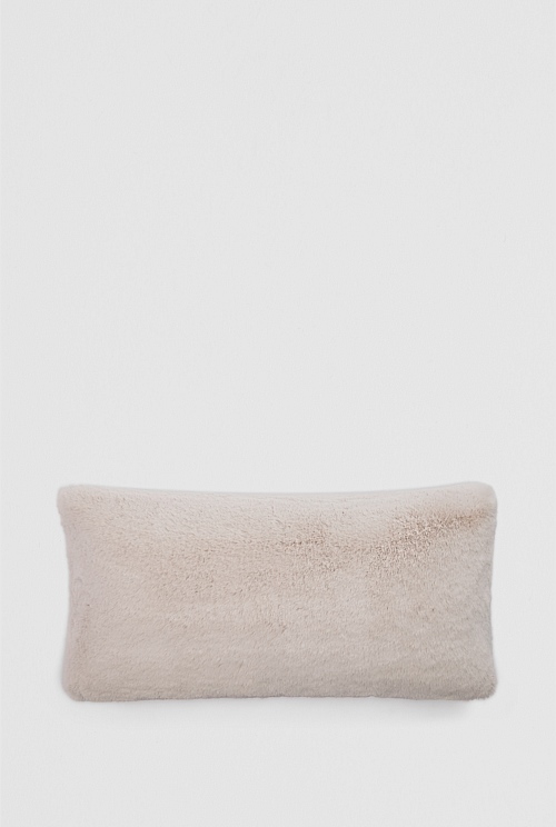 Hailey 35x60 Cushion