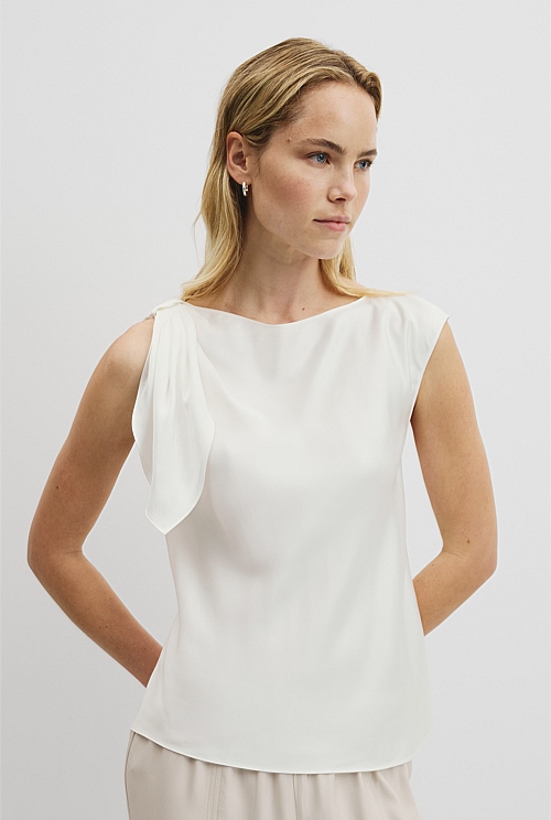Tie Shoulder Top Tie Shoulder Top