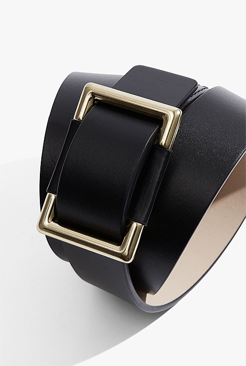 Square Detail Leather Belt