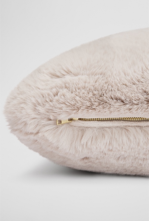 Hailey 35x60 Cushion