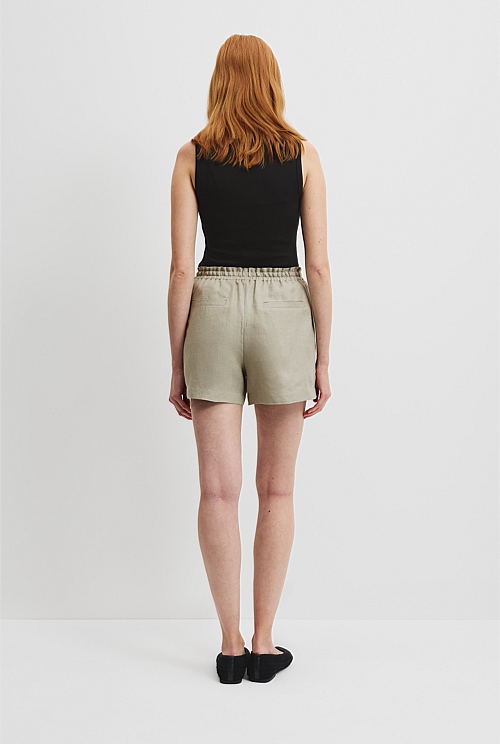 Organically Grown Linen Relaxed Short