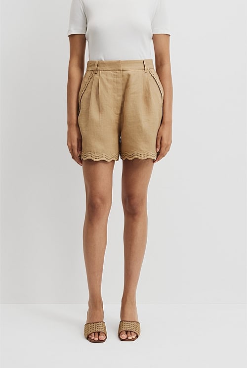 Organically Grown Linen Scallop Trim Short