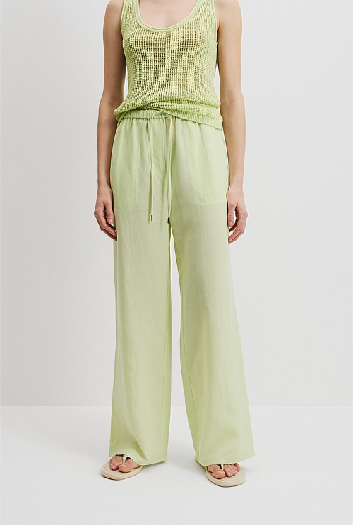 Relaxed Pull-On Pant