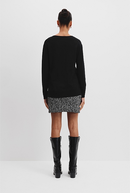 Merino Wool V-Neck Neck