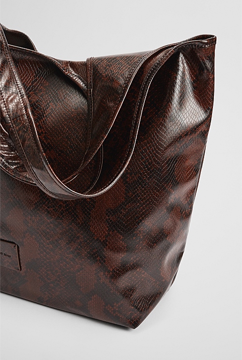 CR Hobo Shopper