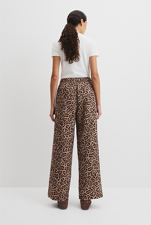 Organically Grown Linen Print Tie Detail Linen Pintuck Pant Organically Grown Linen Print Tie Detail Linen Pintuck Pant