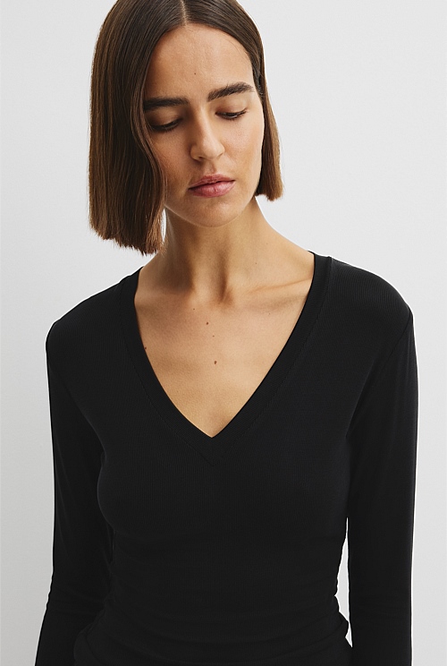 Cupro Rib V-Neck Neck Top