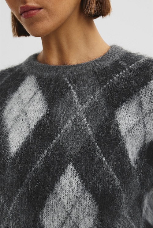 Argyle Crew Neck Knit