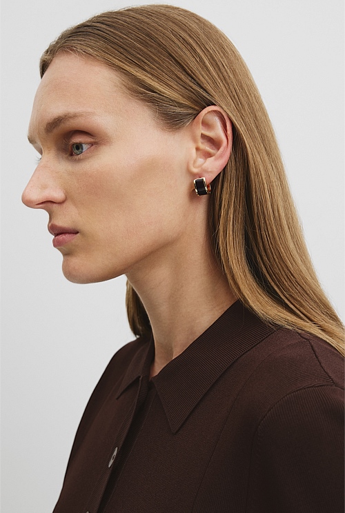 Ivy Huggie Earring