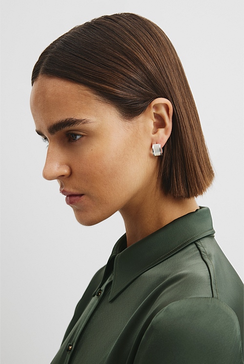 Ivy Huggie Earring