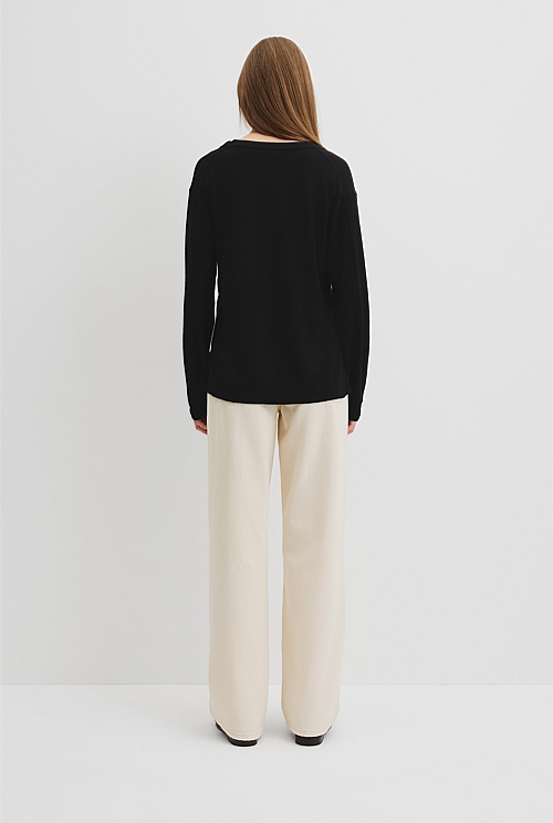 Lightweight Merino V-Neck Knit