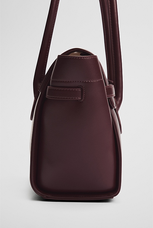 Top Flap Shoulder Bag Top Flap Shoulder Bag