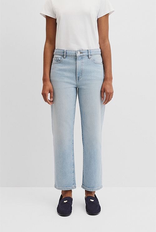Classic Mid Rise Straight Jean Classic Mid Rise Straight Jean