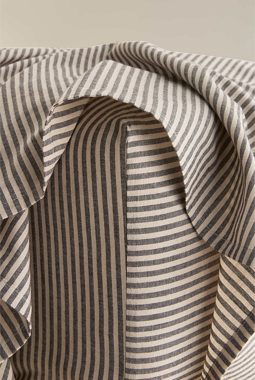 Brae Australian Cotton Stripe Queen Flat Sheet Brae Australian Cotton Stripe Queen Flat Sheet