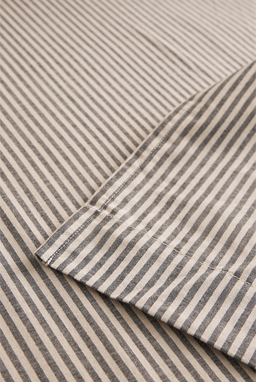 Brae Australian Cotton Stripe Queen Flat Sheet Brae Australian Cotton Stripe Queen Flat Sheet