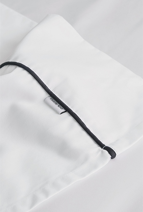 Dita Organically Grown Cotton Queen Flat Sheet Dita Organically Grown Cotton Queen Flat Sheet