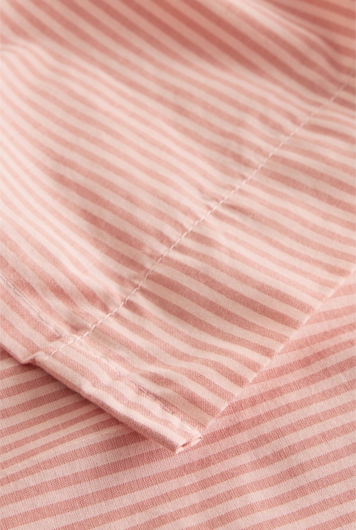 Brae Australian Cotton Stripe Queen Fitted Sheet Brae Australian Cotton Stripe Queen Fitted Sheet
