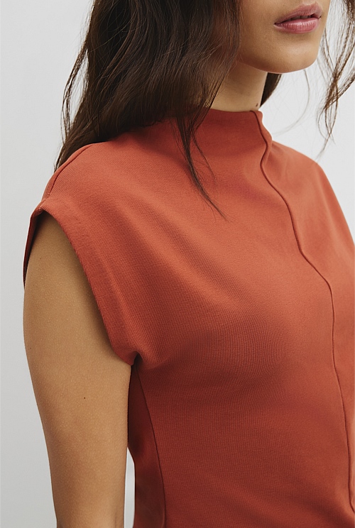 Extend Shoulder Top Extend Shoulder Top