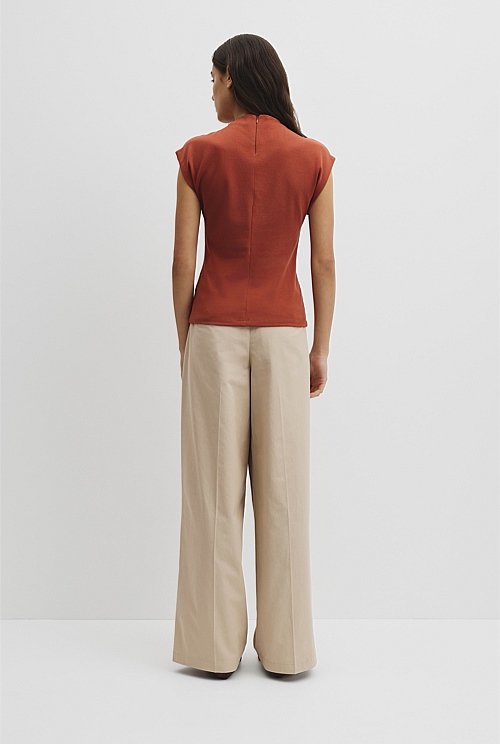 Extend Shoulder Top Extend Shoulder Top