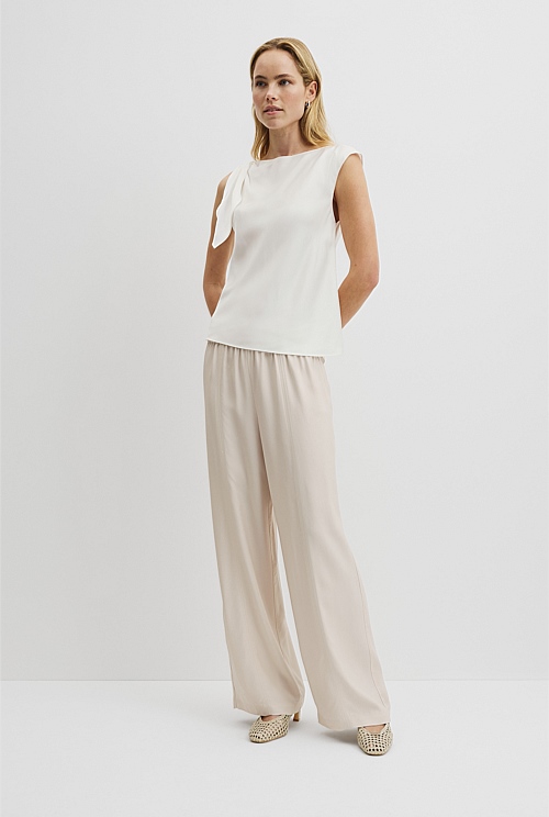 Tie Shoulder Top Tie Shoulder Top