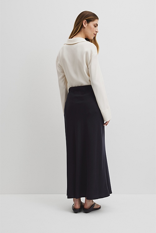Fluid Bias Skirt Fluid Bias Skirt
