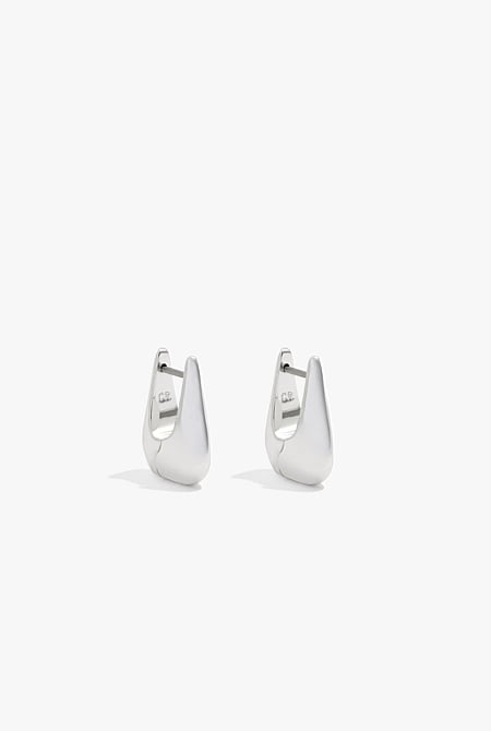 Tobi Mini Huggie Earring