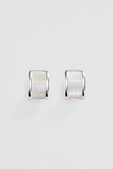 Ivy Huggie Earring