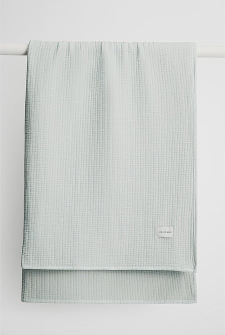 Thea Throw