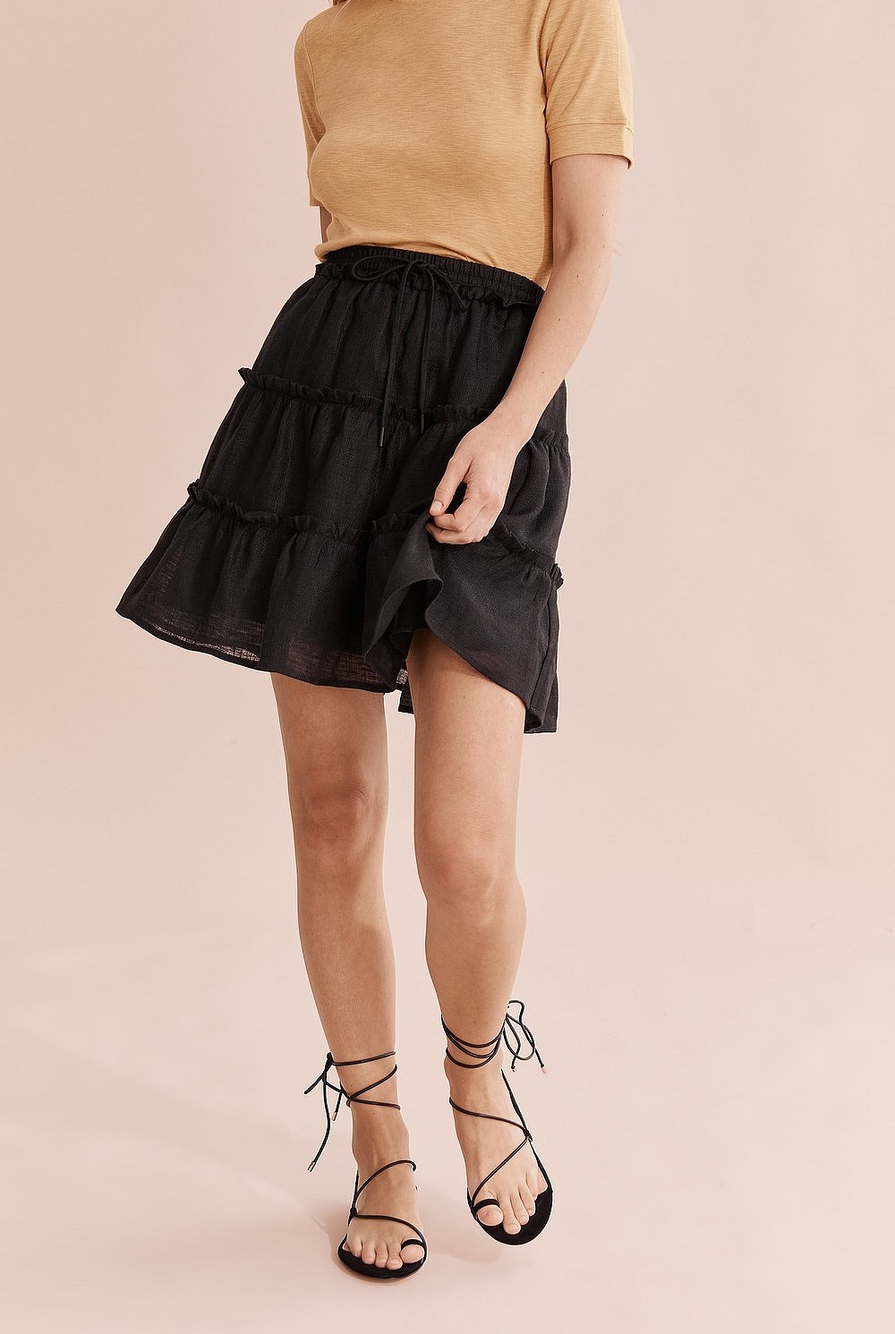 Textured Organically Grown Linen Mini Skirt