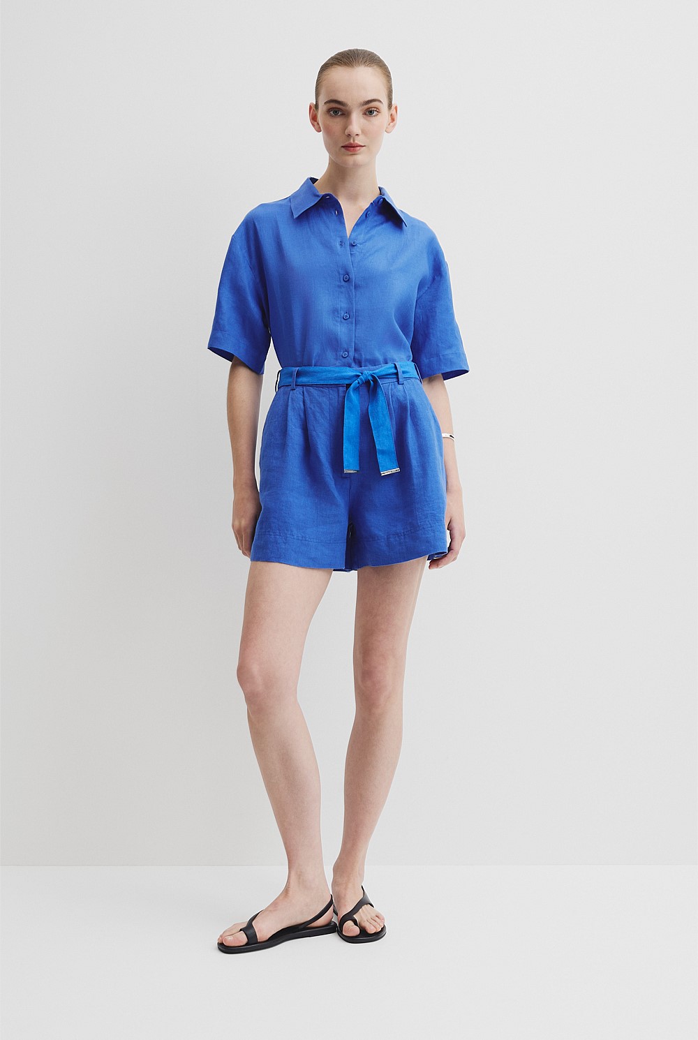 Organically Grown Linen Tuck Front Short