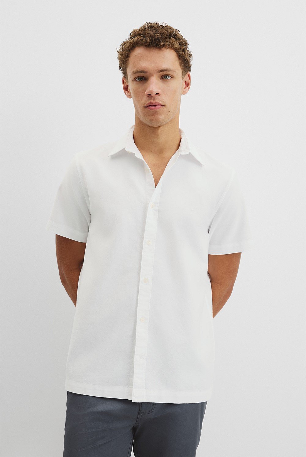 Short Sleeve Relaxed Good Earth Cotton Oxford Shirt