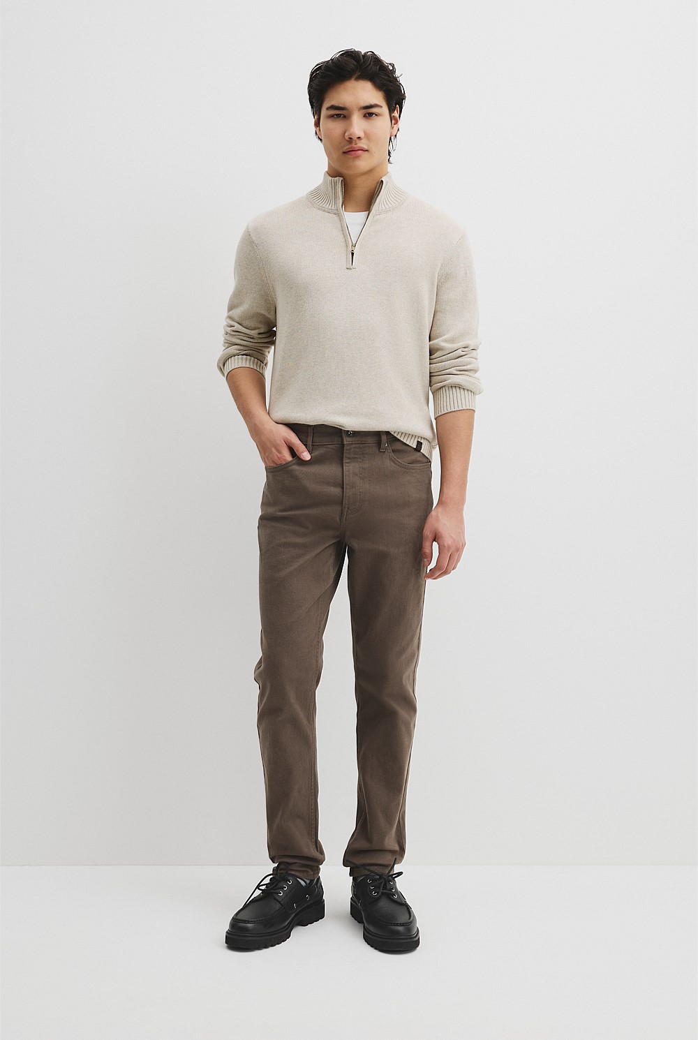 Tapered Fit Brushed Five Pocket Pant