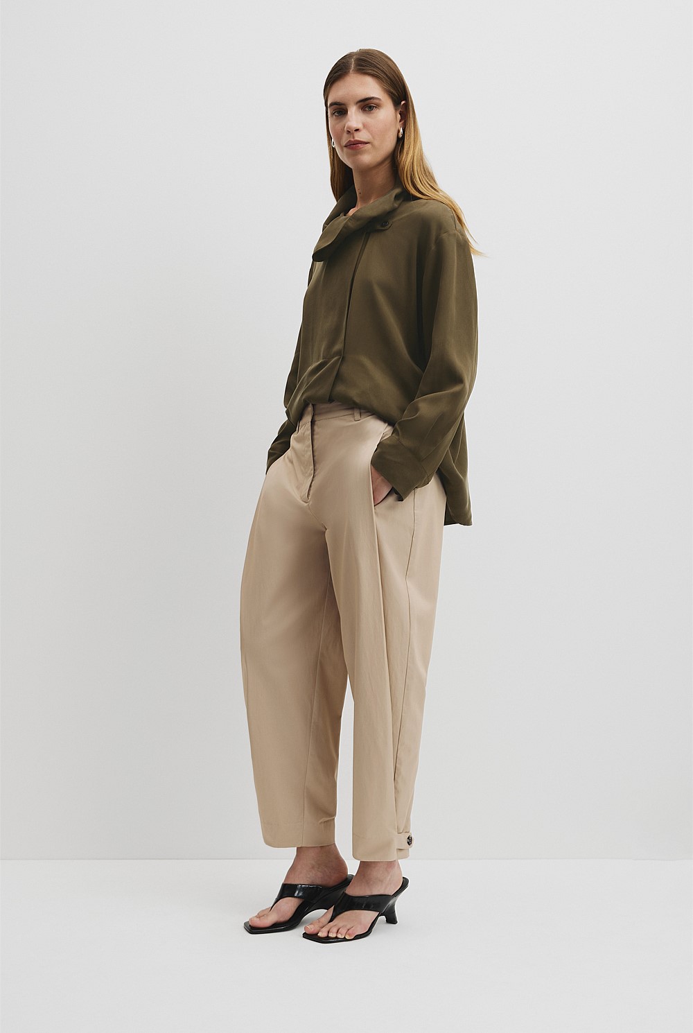 Tapered Barrel Pant