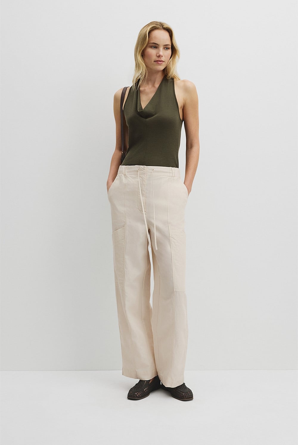 Pull On Cargo Pant Pintuck