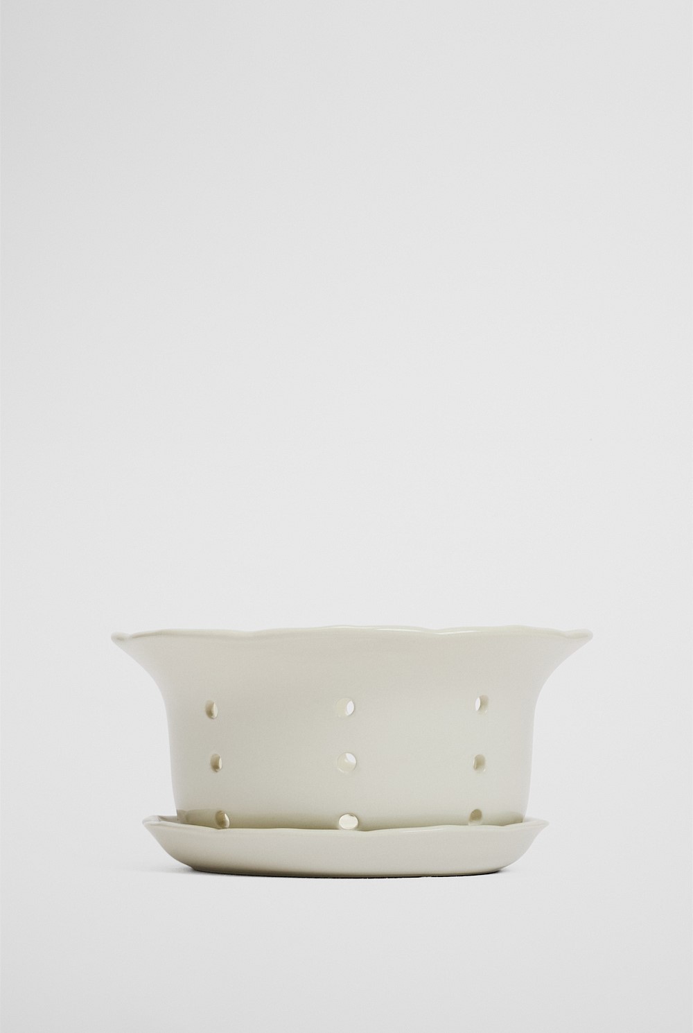 Luna Berry Bowl and Dish