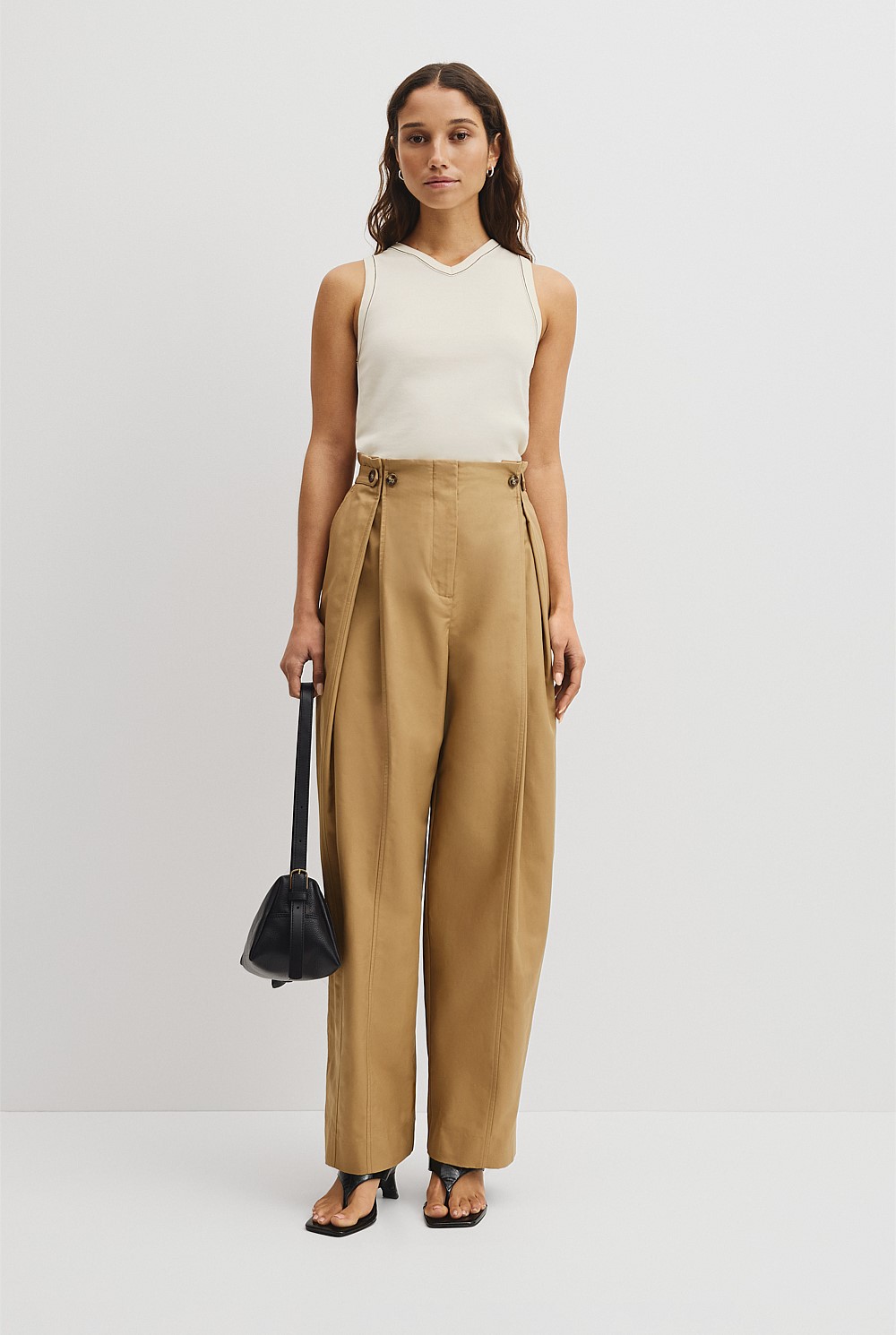 Button Tapered Pant