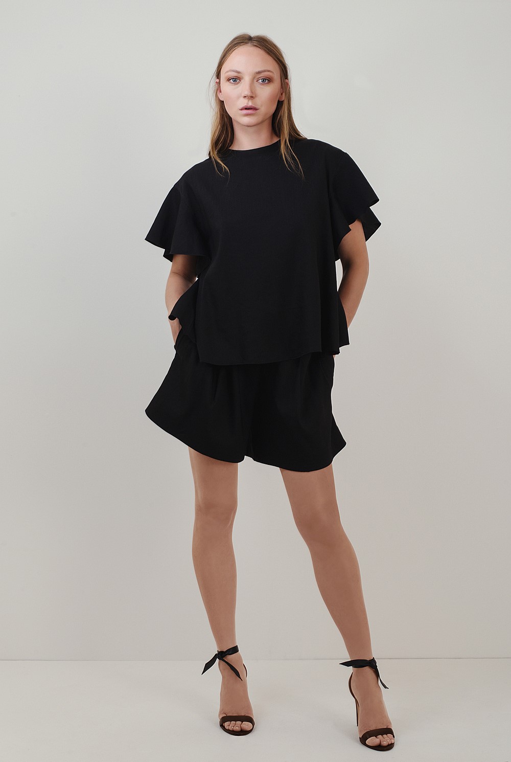 Pleat Short